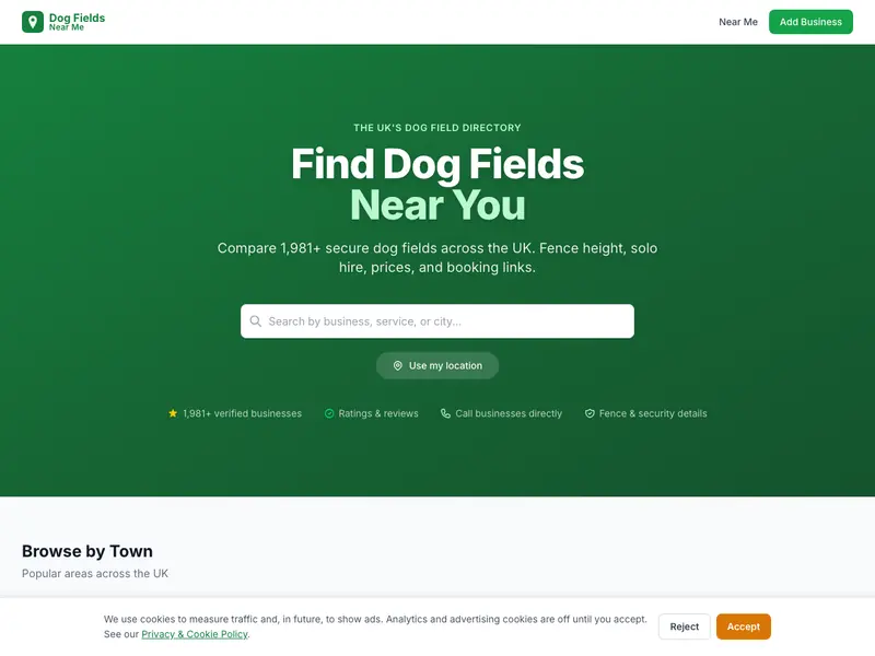 Screenshot of the Dog Fields Near Me homepage